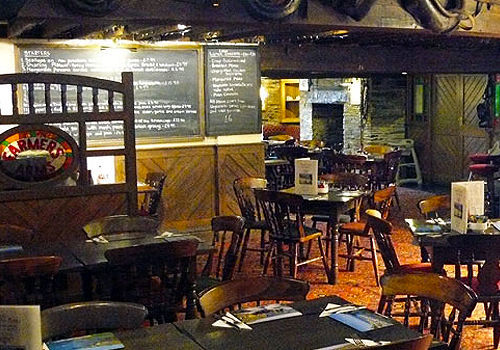 The Farmers Arms セント・メリリン エクステリア 写真